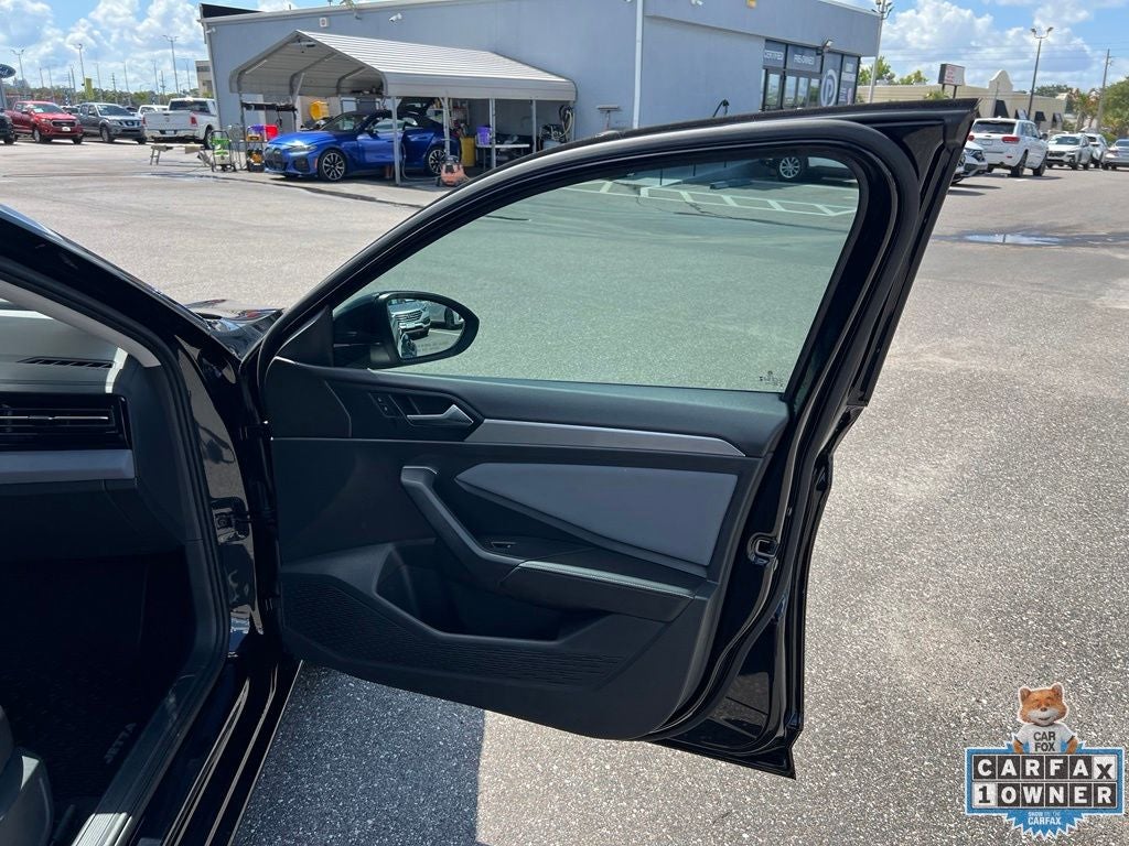 2025 Volkswagen Jetta 1.5T SE
