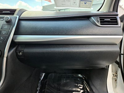 2017 Toyota Camry SE