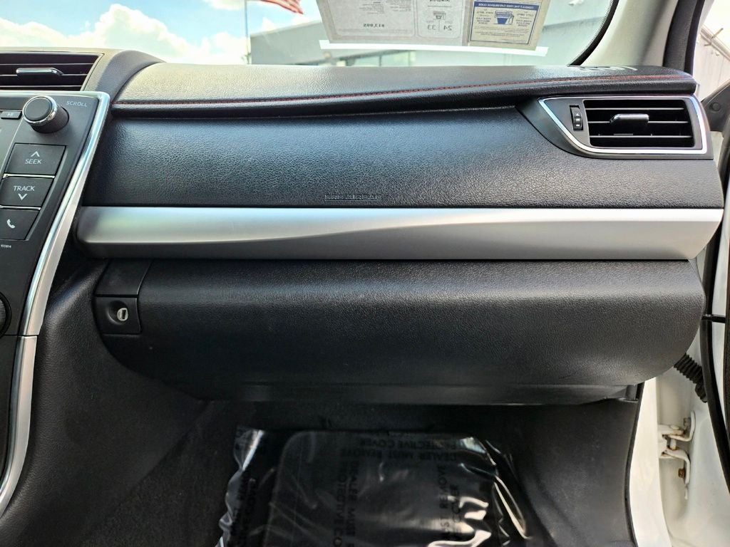 2017 Toyota Camry SE