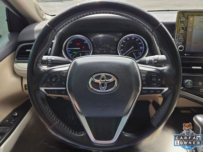 2022 Toyota Camry Hybrid XLE