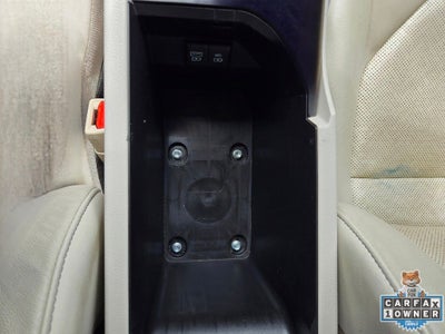 2022 Toyota Camry Hybrid XLE