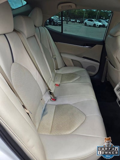 2022 Toyota Camry Hybrid XLE