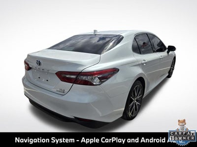 2022 Toyota Camry Hybrid XLE