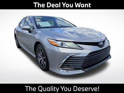 2023 Toyota Camry Hybrid XLE