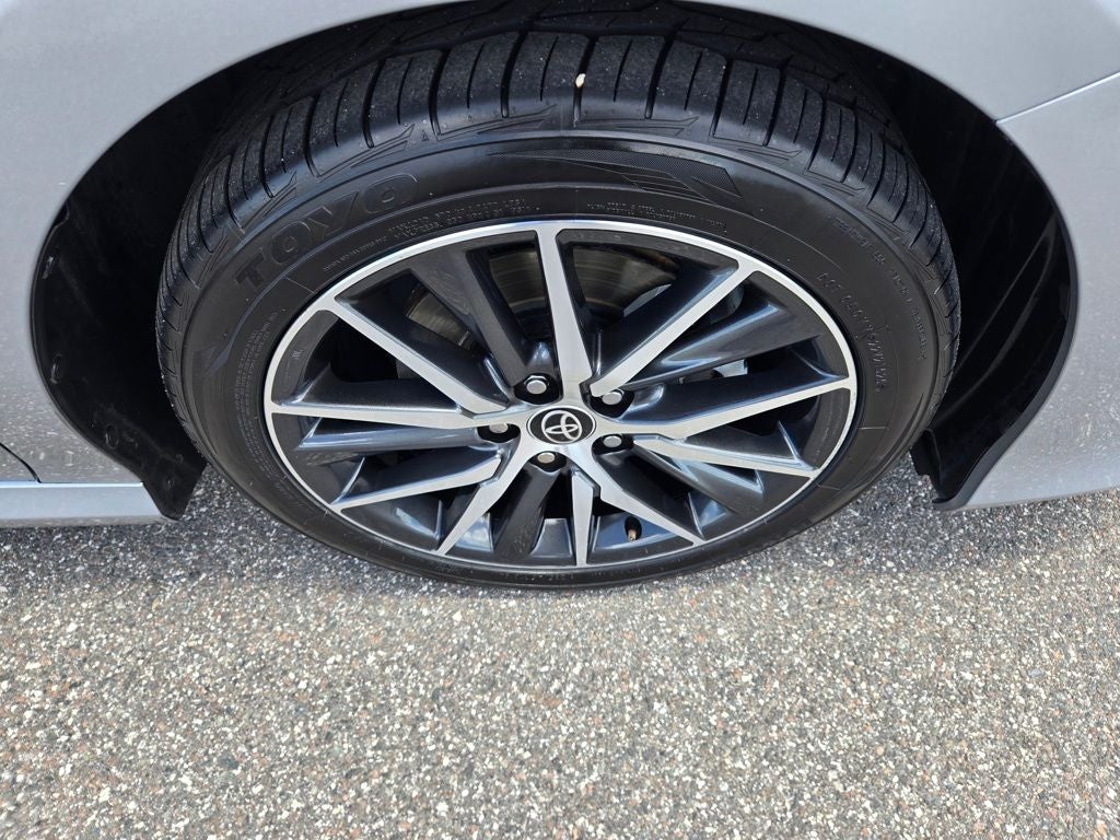 2023 Toyota Camry Hybrid XLE