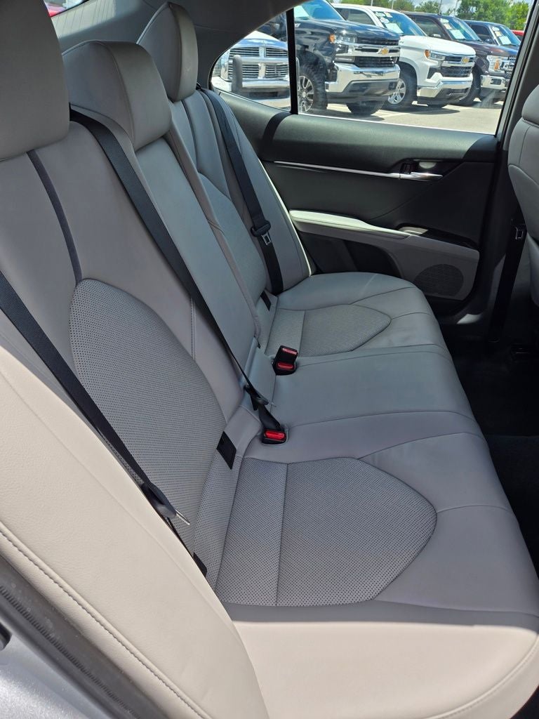 2023 Toyota Camry Hybrid XLE