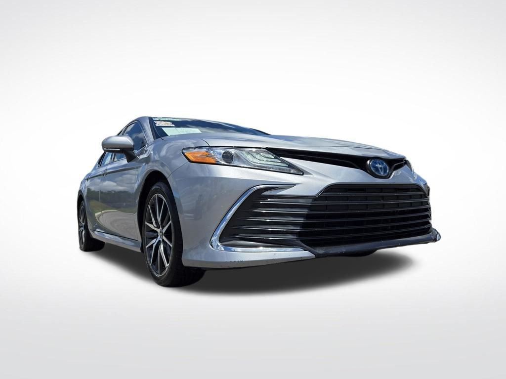 2023 Toyota Camry Hybrid XLE