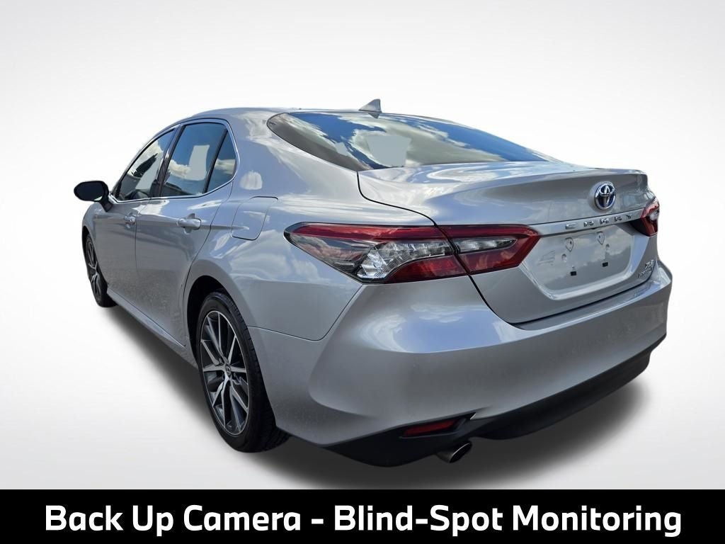 2023 Toyota Camry Hybrid XLE