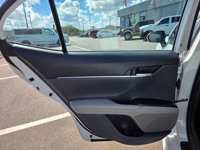 2022 Toyota Camry SE