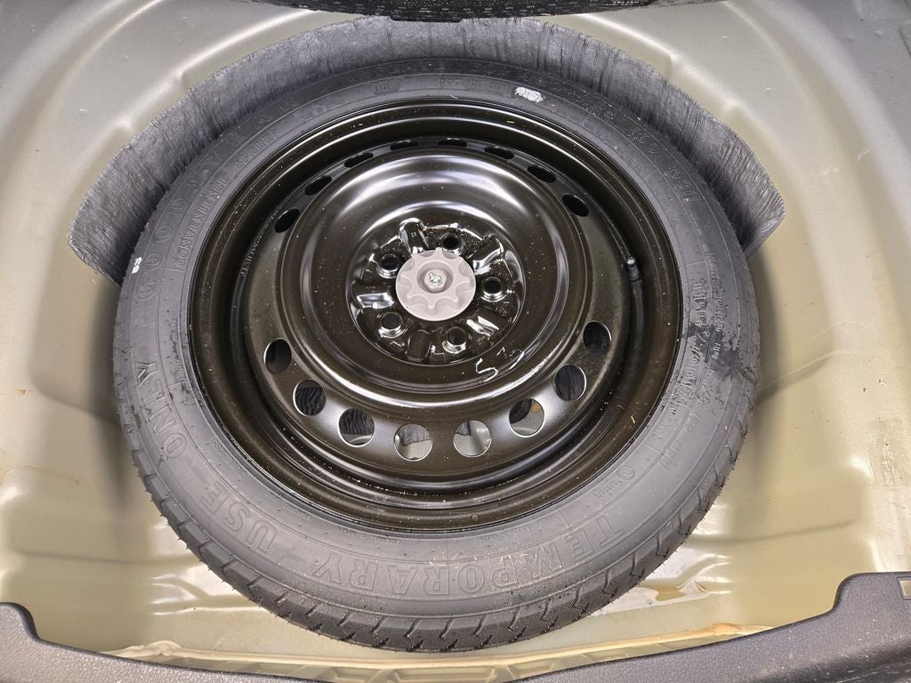 2021 Toyota Camry Hybrid SE