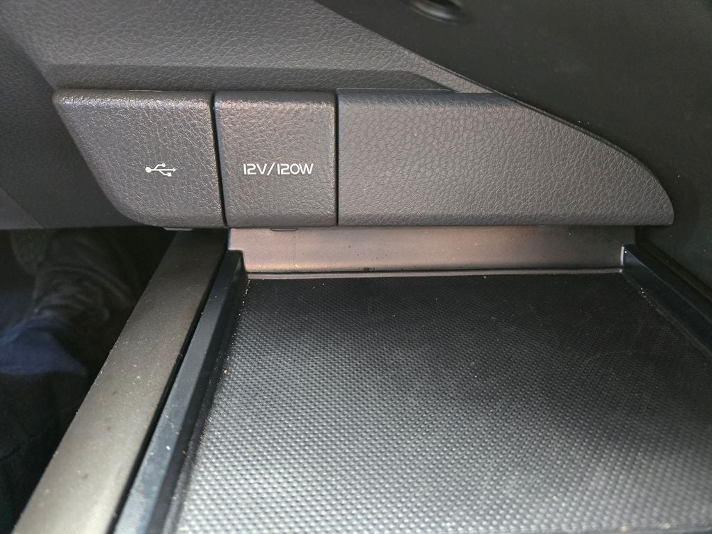 2021 Toyota Camry Hybrid SE