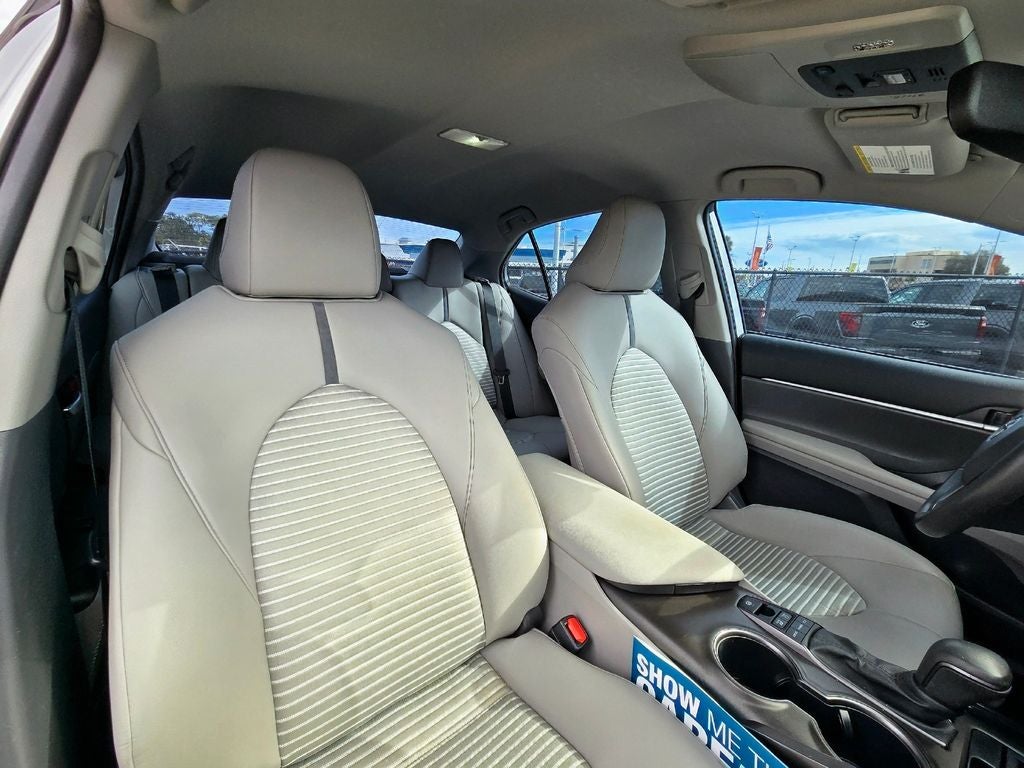 2021 Toyota Camry Hybrid SE