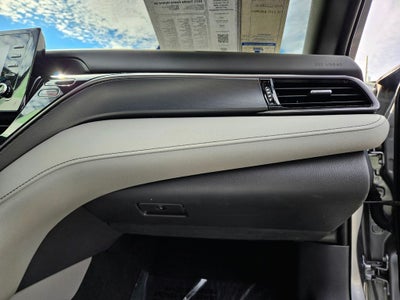 2021 Toyota Camry Hybrid SE