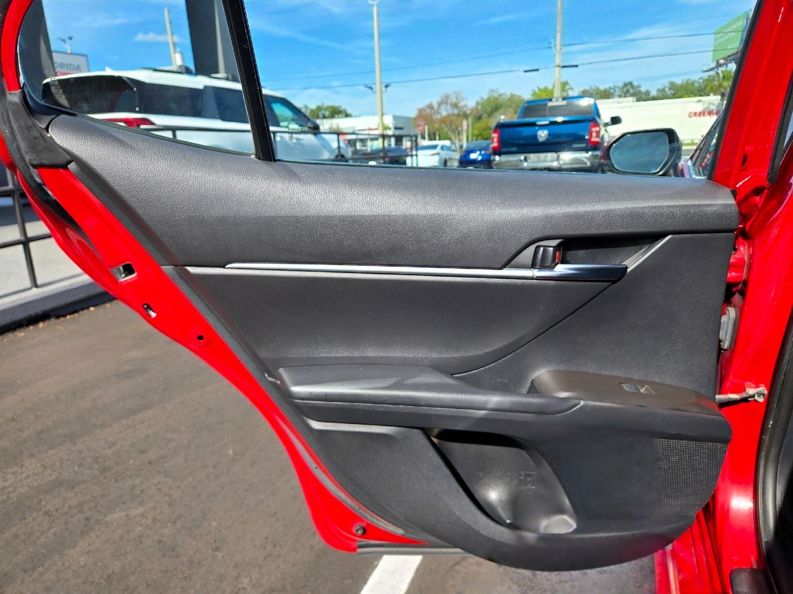 2022 Toyota Camry Hybrid Hybrid SE