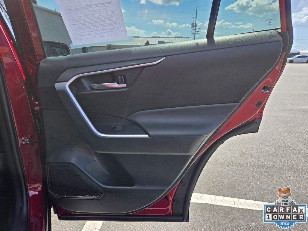 2022 Toyota RAV4 Hybrid XLE Premium