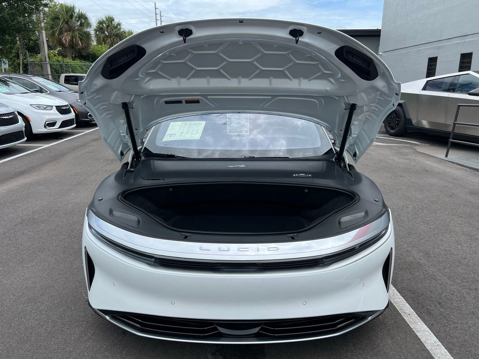 2025 Lucid Air Grand Touring
