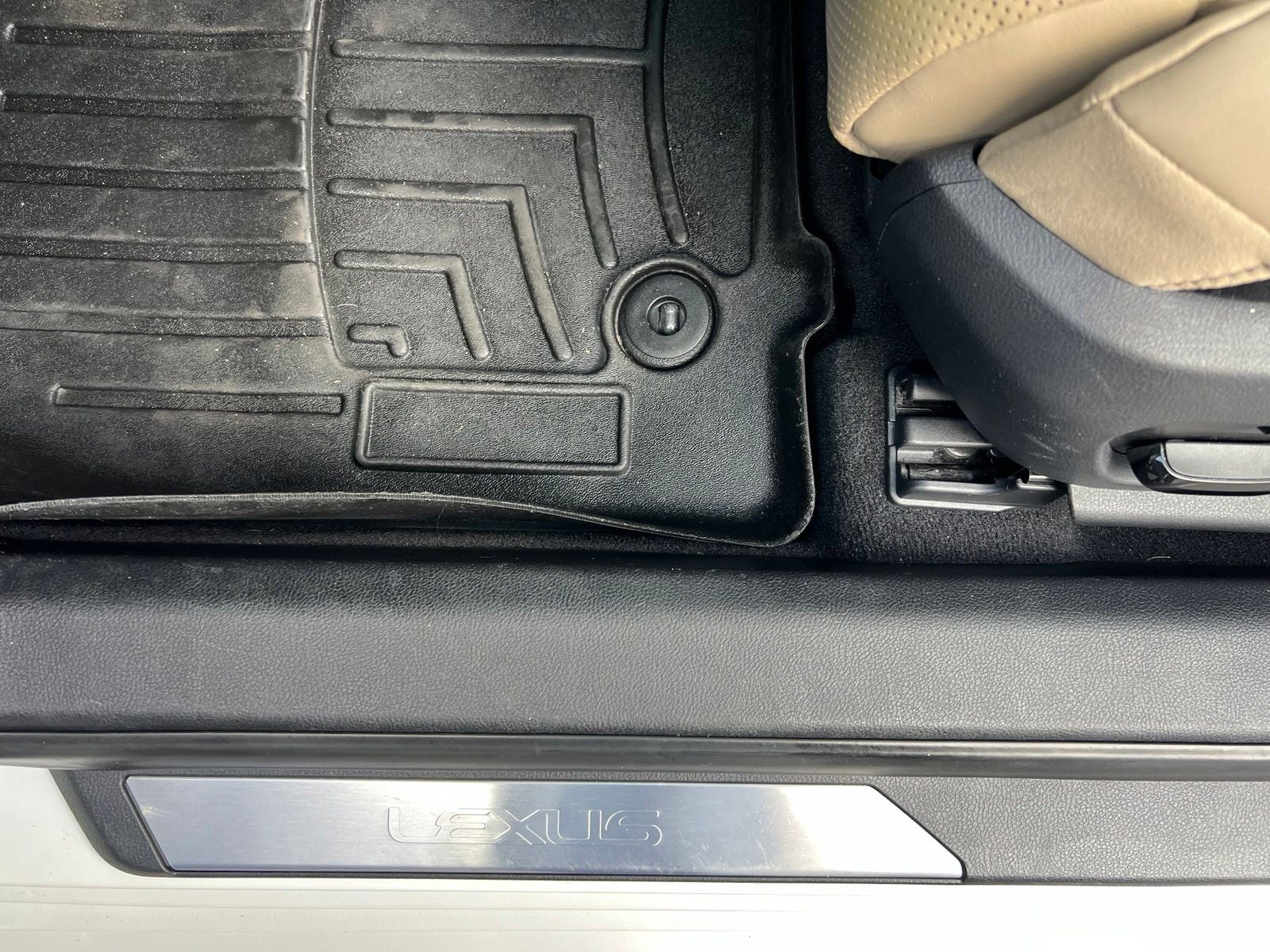 2019 Lexus ES 300h Ultra Luxury