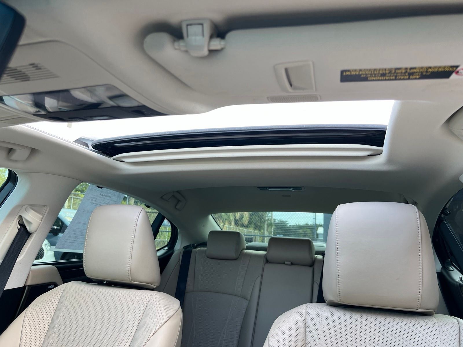 2019 Lexus ES 300h Ultra Luxury