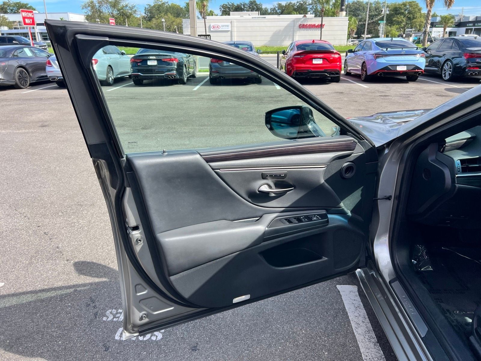 2020 Lexus ES 300h
