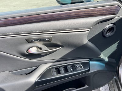 2020 Lexus ES 300h