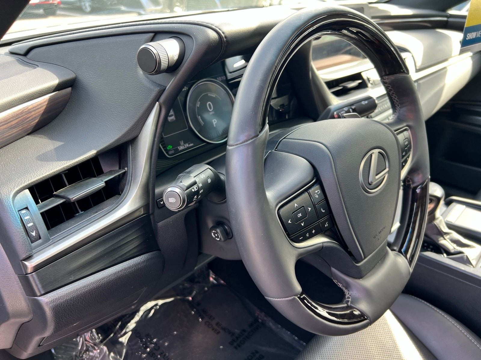 2020 Lexus ES 300h