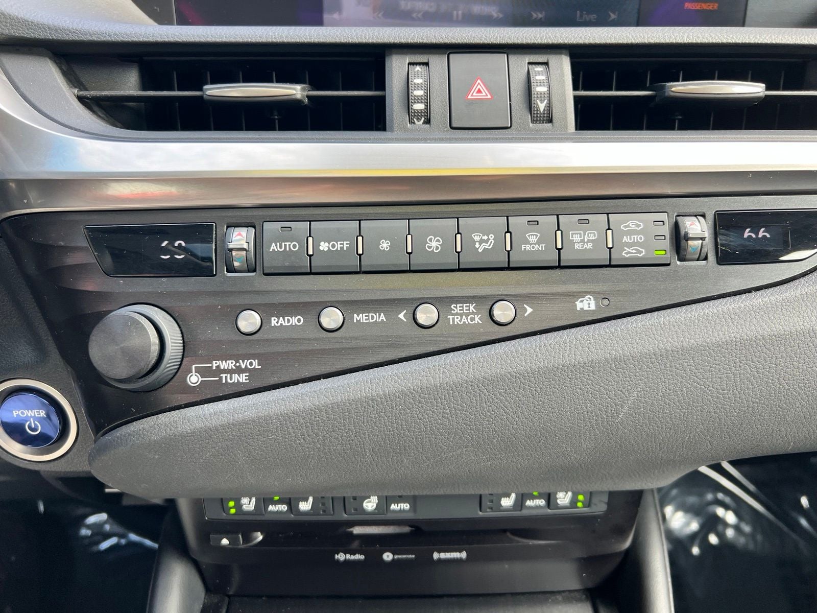 2020 Lexus ES 300h