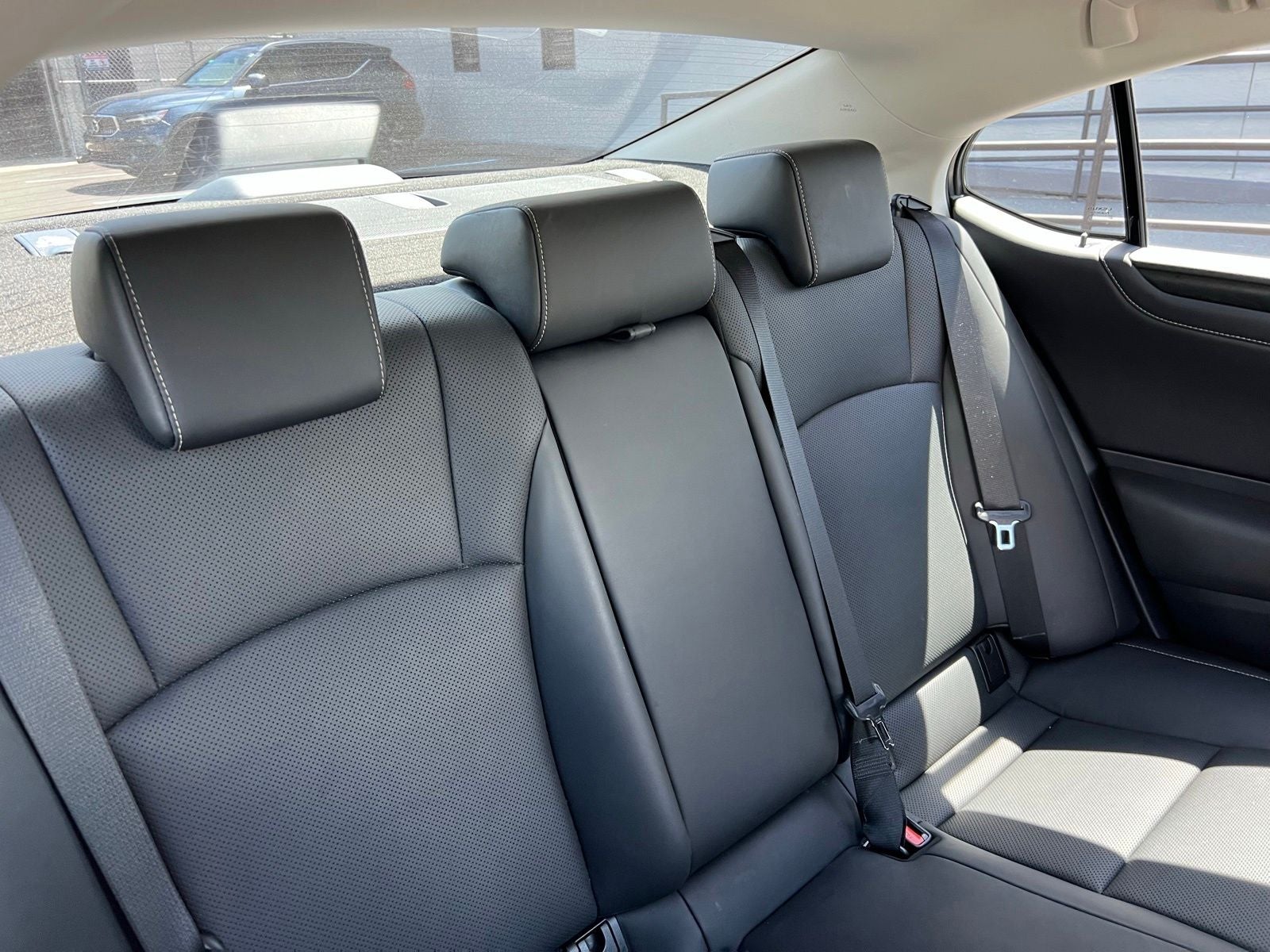 2022 Lexus ES 350