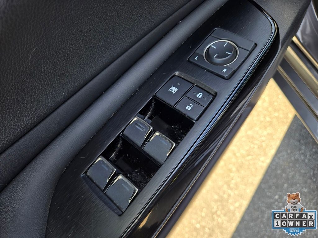 2022 Lexus ES 300h F-Sport