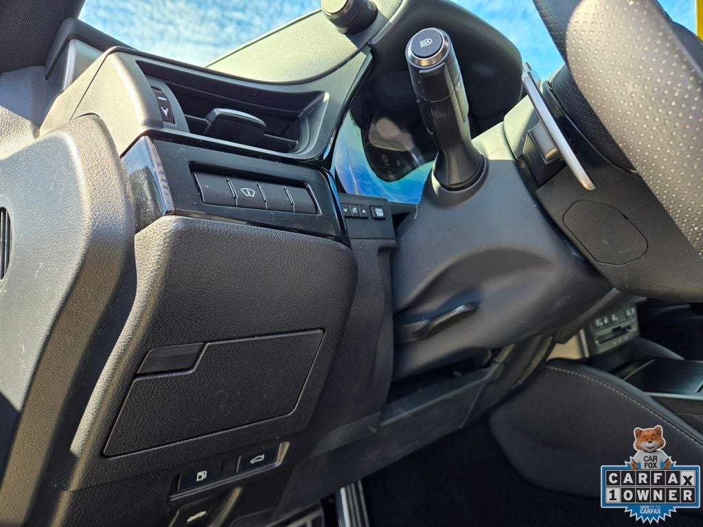 2022 Lexus ES 300h F-Sport