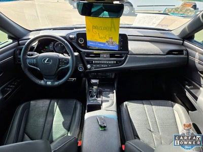 2022 Lexus ES 300h F-Sport