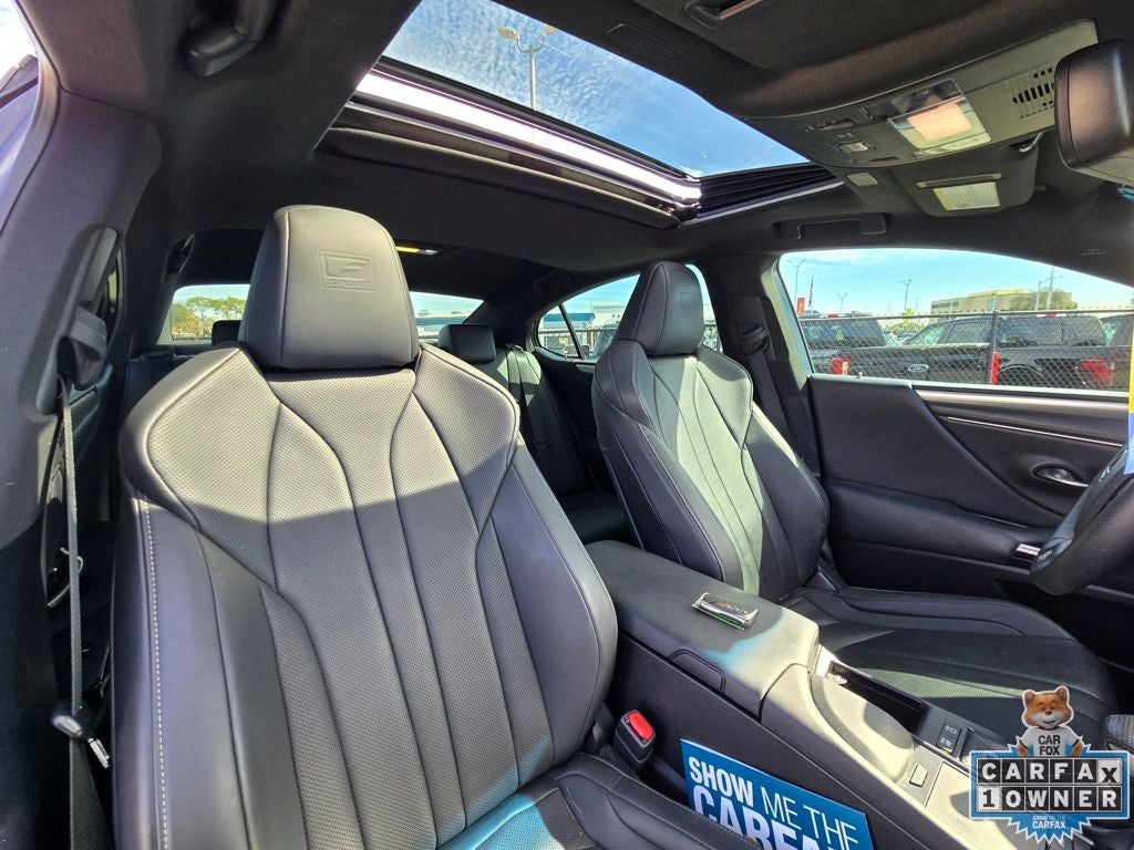 2022 Lexus ES 300h F-Sport