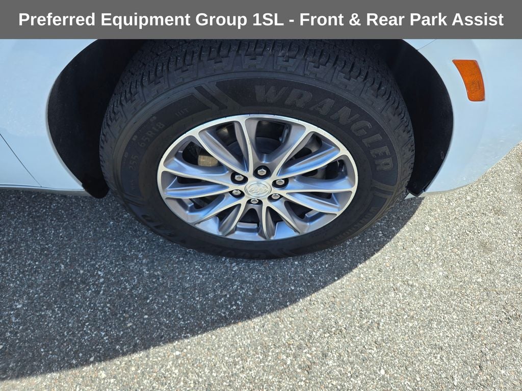 2022 Buick Enclave Essence