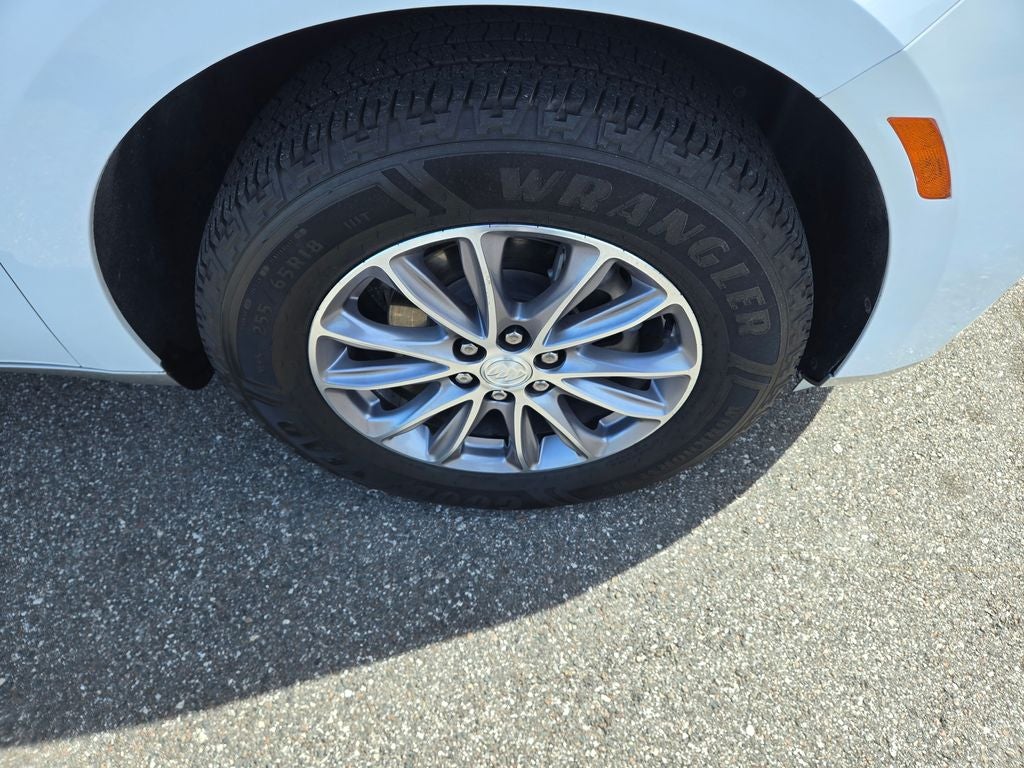 2022 Buick Enclave Essence