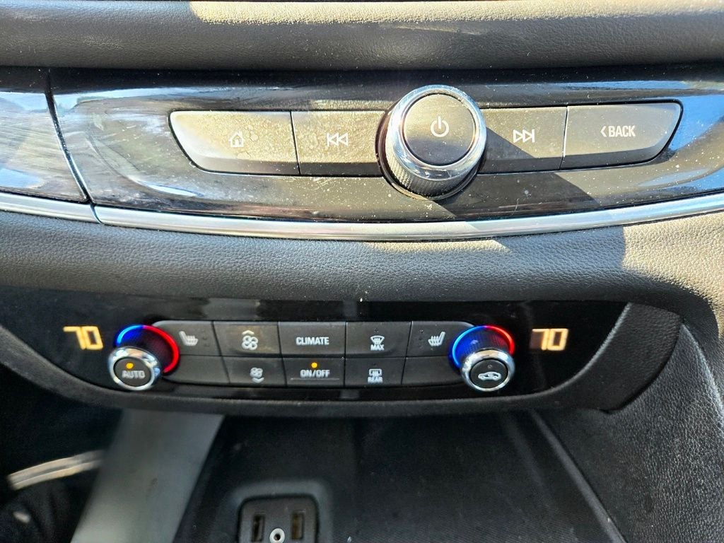 2019 Buick Enclave Essence