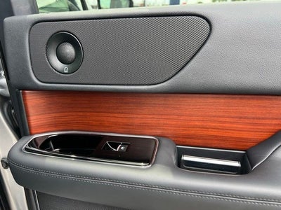 2022 Lincoln Navigator L Reserve