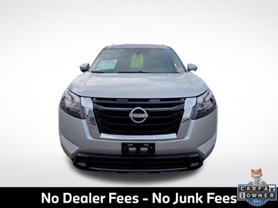 2024 Nissan Pathfinder SV
