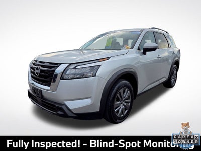 2024 Nissan Pathfinder SV
