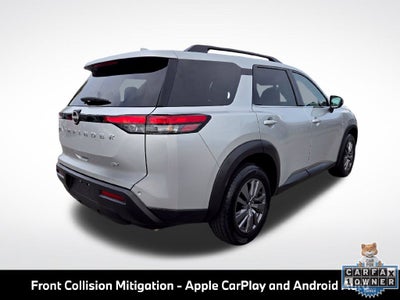2024 Nissan Pathfinder SV