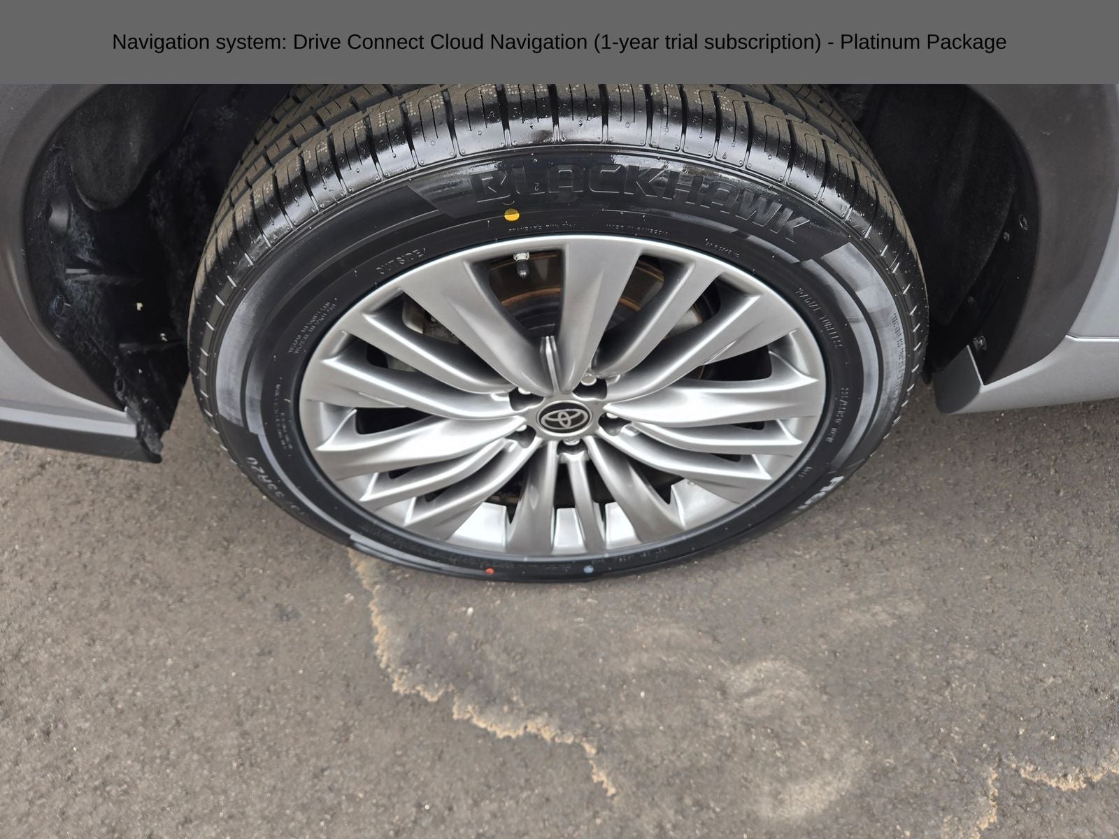 2023 Toyota Highlander Hybrid Platinum