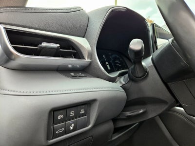 2023 Toyota Highlander Hybrid Platinum