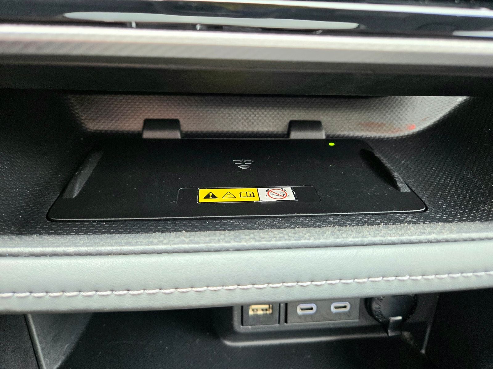 2023 Toyota Highlander Hybrid Platinum