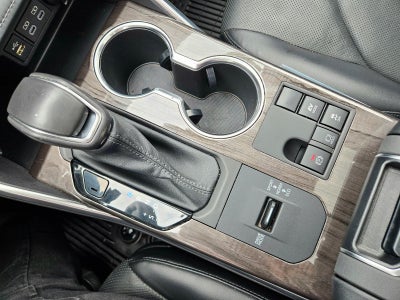 2023 Toyota Highlander Hybrid Platinum