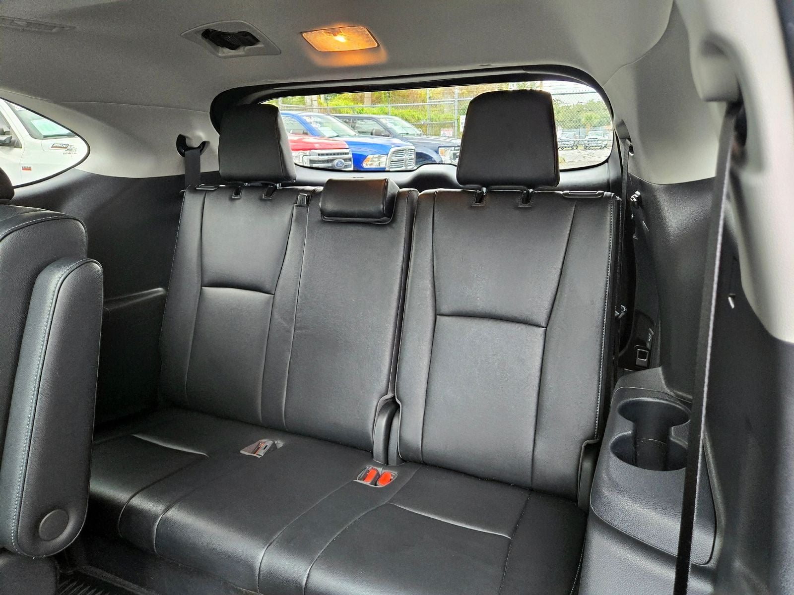 2023 Toyota Highlander Hybrid Platinum