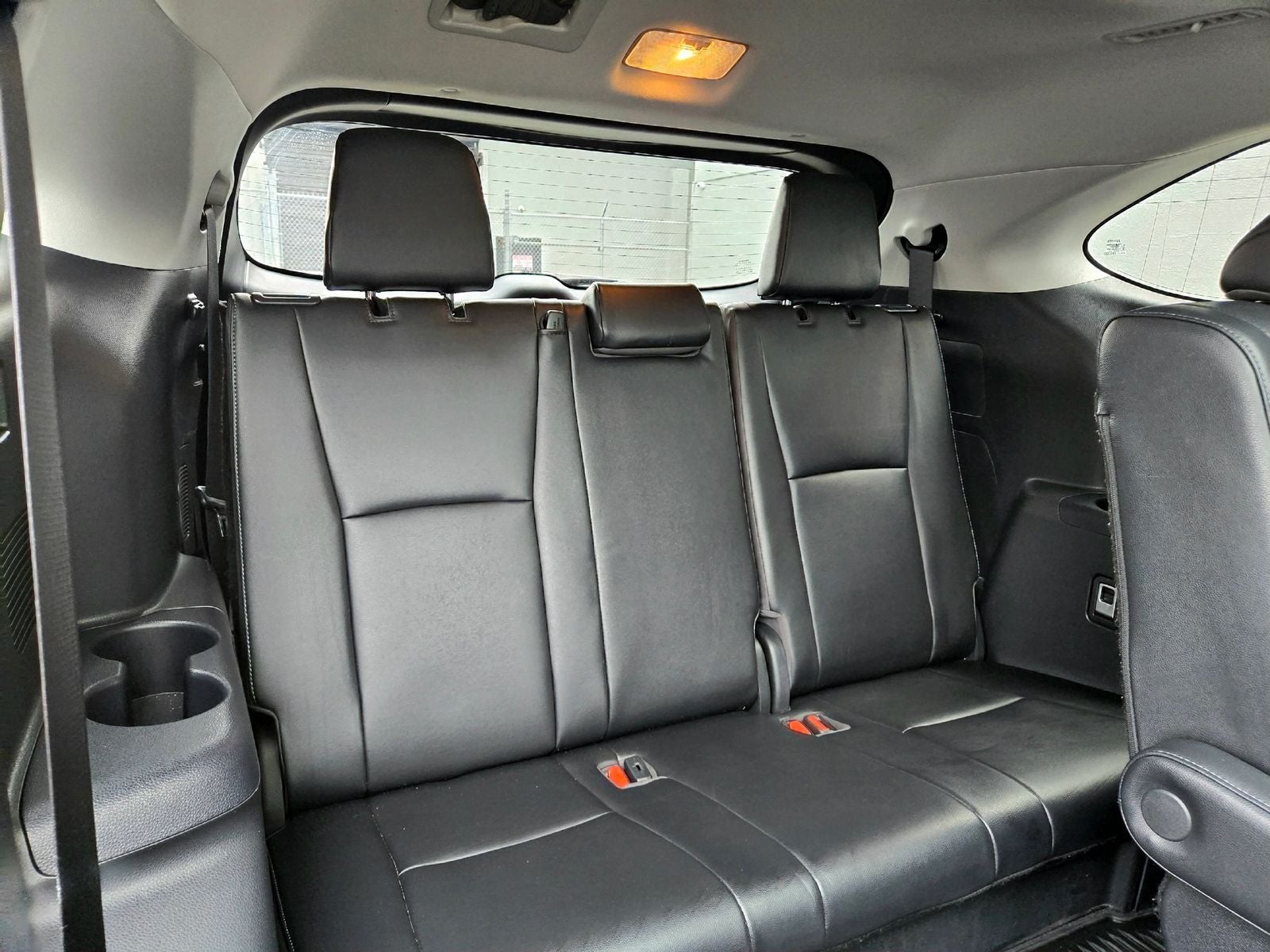 2023 Toyota Highlander Hybrid Platinum