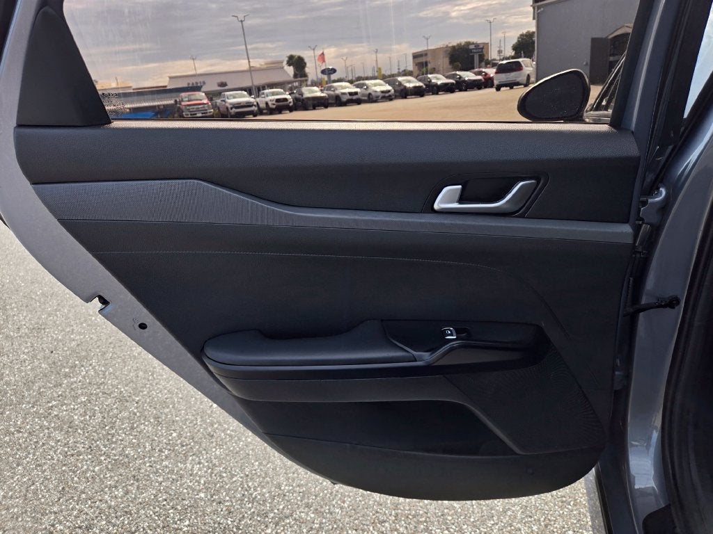 2022 Kia K5 LXS