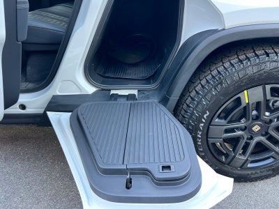 2023 Rivian R1T Adventure