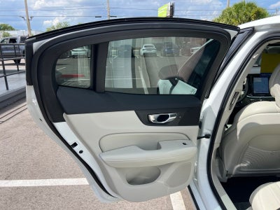 2023 Volvo S60 Recharge Plug-In Hybrid T8 Plus Dark Theme