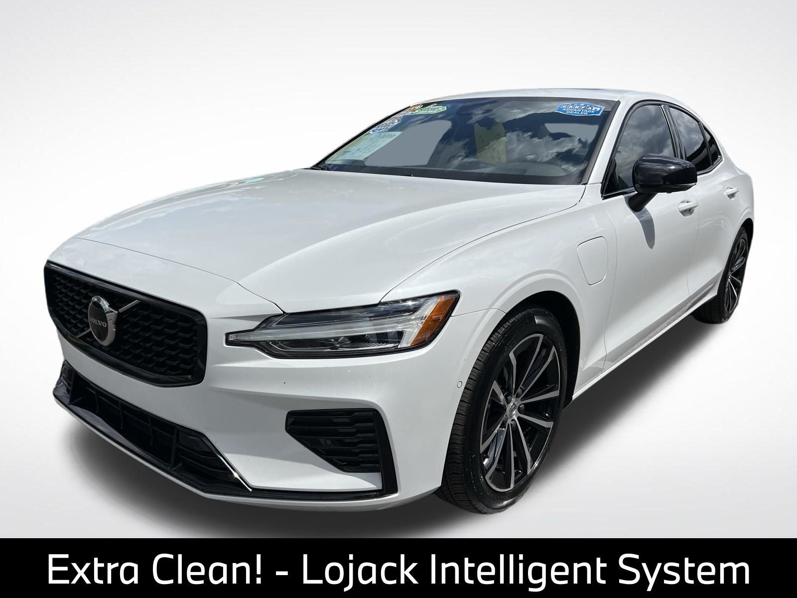 2023 Volvo S60 Recharge Plug-In Hybrid T8 Plus Dark Theme