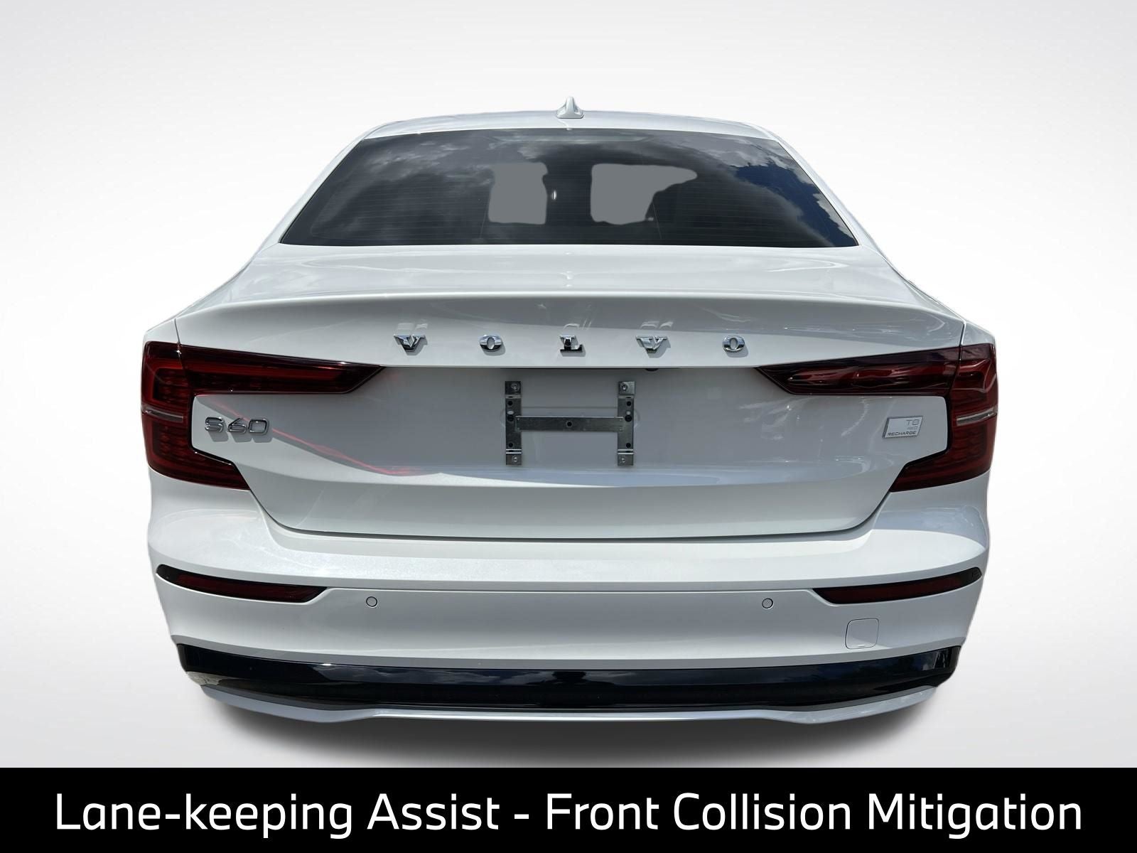 2023 Volvo S60 Recharge Plug-In Hybrid T8 Plus Dark Theme