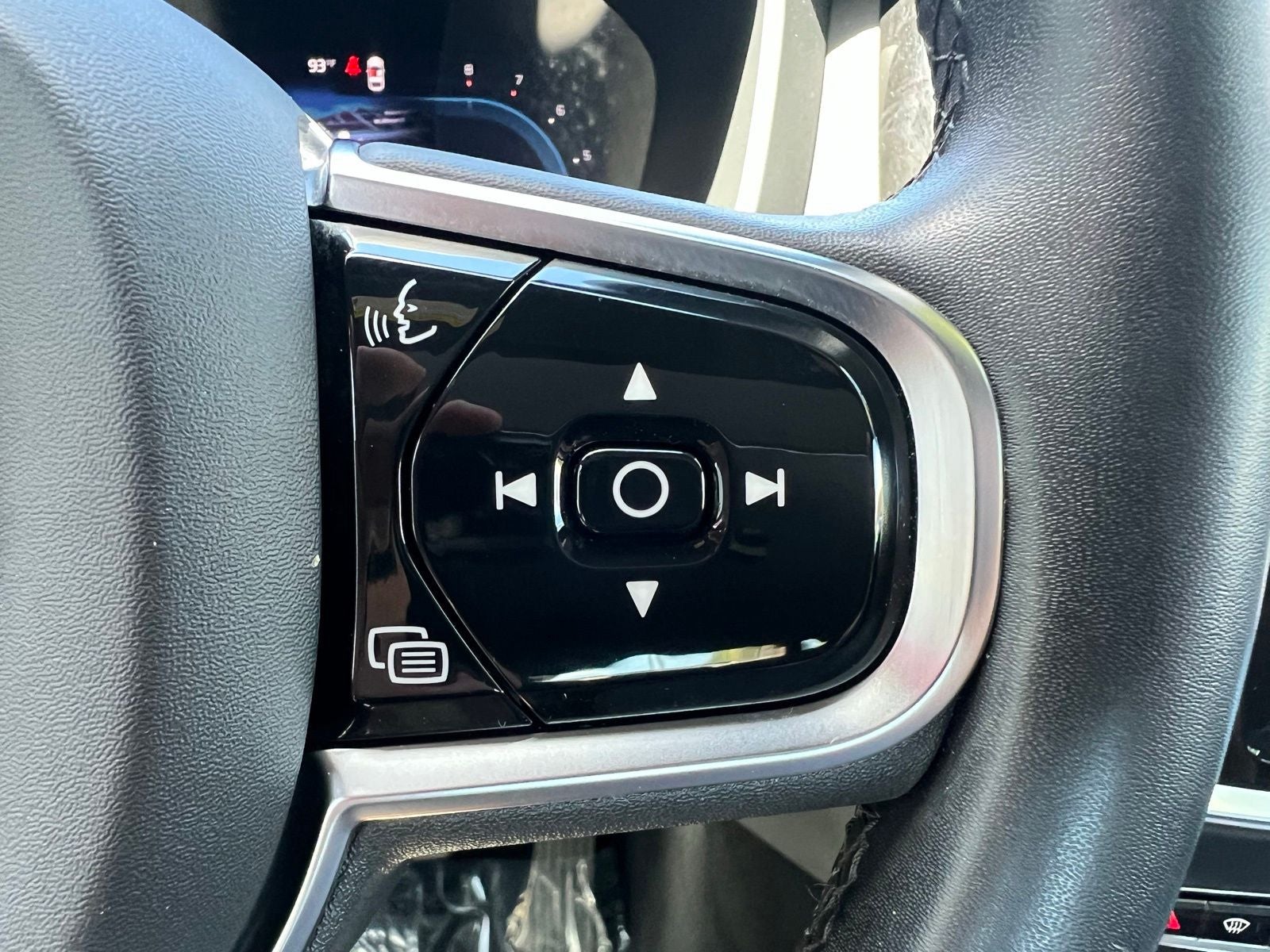 2024 Volvo S60 Ultimate